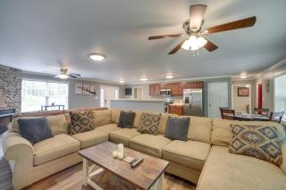 Guntersville Lake House Dock and Boat Ramp Access! - Scottsboro - 0
