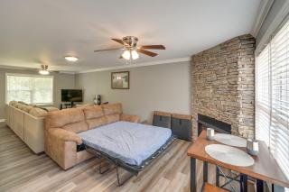 Guntersville Lake House Dock and Boat Ramp Access! - Scottsboro - 4