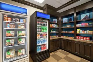 Hampton Inn & Suites Exeter - 2