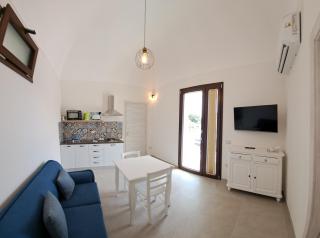 Claudette Apartments - 7