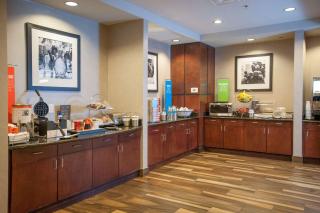 Hampton Inn & Suites Mobile Providence Park/Airport - Mobile - 2