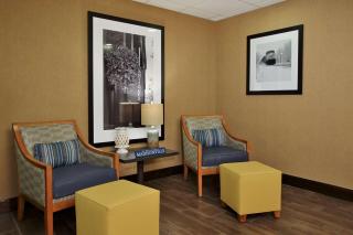 Hampton Inn & Suites Madisonville - Madisonville - 2