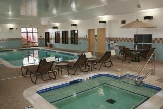 Newly Renovated Hampton Inn Omaha West Lakeside - Omaha - 2