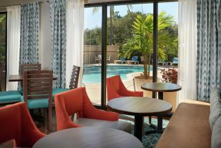 Hampton Inn Juno Beach - 9