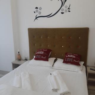Summerland Sea View Apartment - Mamaia - 6