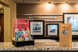 Hampton Inn Parkersburg/Mineral Wells - Mineralwells - 3