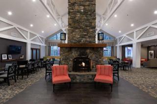 Hampton Inn & Suites Raleigh Cary Lenovo Center - Cary - 1