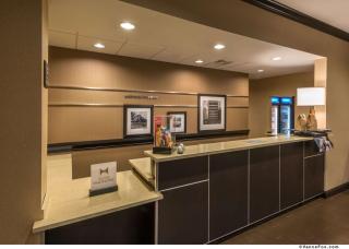 Hampton Inn & Suites Reno - Reno - 5