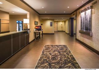 Hampton Inn & Suites Reno - Reno - 6