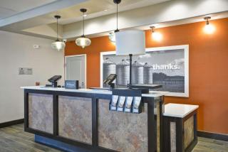 Hampton Inn Kenedy - Kenedy - 7