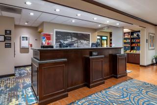 Hampton Inn & Suites Louisville East - Louisville - 5