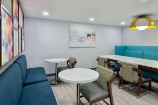 Hampton Inn Salisbury - 6