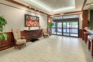Hampton Inn Louisville Northeast - Louisville - 1