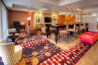 Hampton Inn Fremont - Fremont - 8