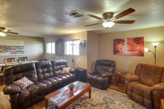 Dog-Friendly Bullhead City Home - Walk to Beach! - 6