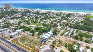 Pet Friendly Beach House - Totally Beachin by Panhandle Getaways - Panama City Beach - 6