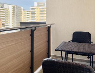 Mountain Crib in Urban Plaza w. Parking & Netflix - 5