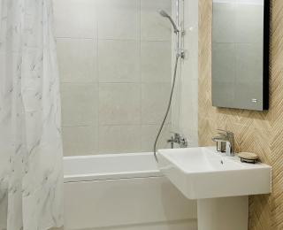 Mountain Crib in Urban Plaza w. Parking & Netflix - Braşov - 6