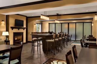 Hampton Inn Stow - Stow - 3