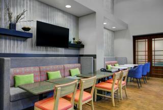 Hampton Inn & Suites by Hilton Syracuse Dewitt - East Syracuse - 6