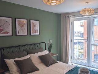 Homely 2 bed duplex with a river view - Southampton - 1