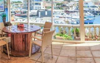 3 Bedroom Beach Front Home In Sausset-Les-Pins - 0