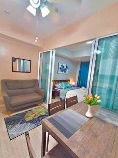 1 Bedroom Affordable Azure Staycation Near NAIA - 2