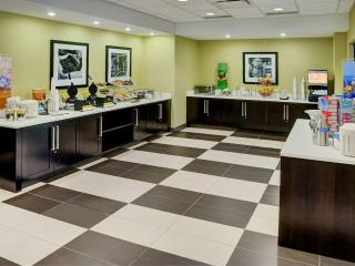 Hampton Inn by Hilton Winnipeg - 2