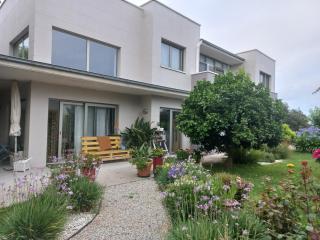 Habitación en casa moderna con jardín - Santa Cruz de Bezana - 8