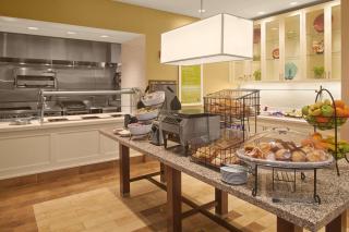 Hilton Garden Inn Akron - Akron - 1