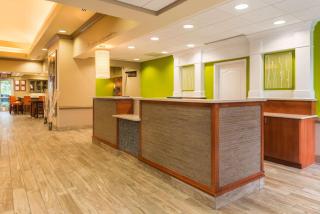 Hilton Garden Inn Charlottesville - Charlottesville - 8