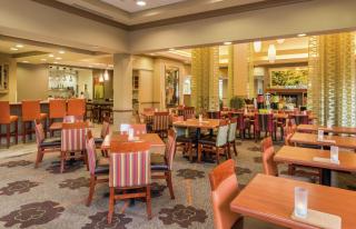 Hilton Garden Inn Charlottesville - Charlottesville - 1
