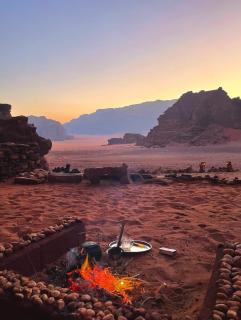 Wadi Rum Best Tours - Wadi Rum - 9