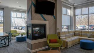 Hilton Garden Inn Plymouth - Plymouth - 4