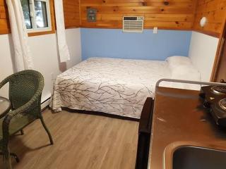Living Waters Guest Cottage Motel, Kincardine Guest Resort - Kincardine - 4