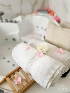 Blooming Suites - Calais - 5