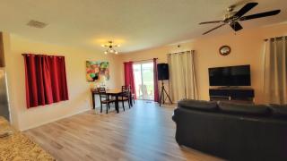 Cozy Room near Disney - 3