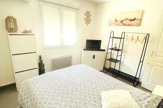 AppartCosy Emplacement Idéal avec Terrasse & Parking Privé - Nîmes - 6