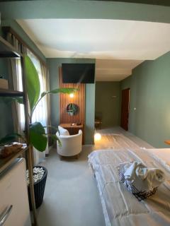 Lord Ape Suites Club - Benitses - 3