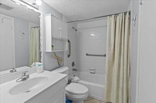 Holiday Surf and Racquet Unit 217 - 6