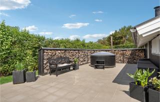 Amazing Home In Tarm With Kitchen - Tarm - 3