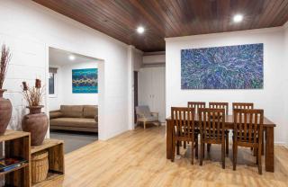 4 Bedrooms, 2 Bathrooms in Alice Springs - Alice Springs - 6