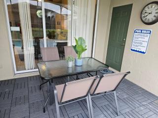 Family Friendly Disney Villa (4 Miles from Disney) - Kissimmee - 1