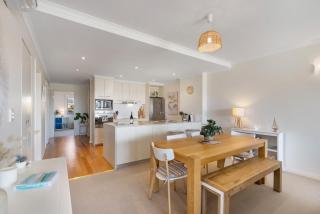 Seaview Getaway - 2 2 Solway Cres EncounterBay - BYO Linen - Encounter Bay - 3