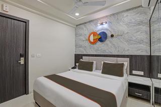Collection O Alpha One - Ahmedabad - 2