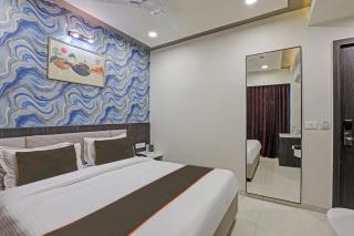 Collection O Alpha One - Ahmedabad - 4