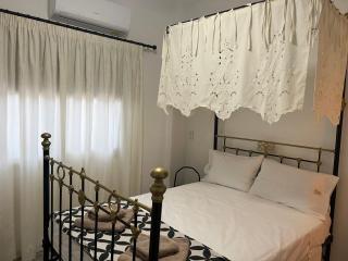 Walnut Cozy House - Goudhi - 1