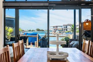 3 Bedroom Executive Holiday Home - 3