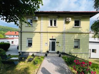 Lemonwood House - Postojna - 0