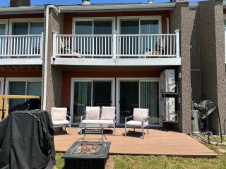 SPECTACULAR CATSKILLS 4 BEDROOM VACATION OASIS- Gorgeous Hunter Mountain Views! - Hunter - 3